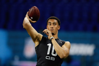 Love, Hurts Among QBs Raiders Could Target in NFL Draft – VIDEO