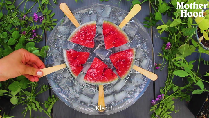 Fryst vattenmelon på pinne – istället för (och godare än) isglass