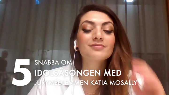 TV: Se 5 snabba om Idolsäsongen med Katia Mosally