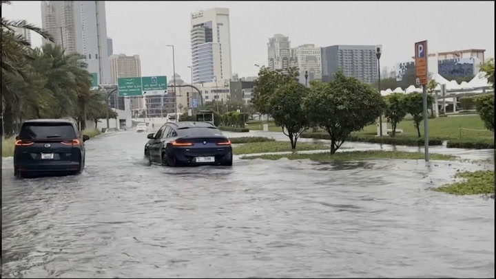 Heavy rains lash UAE and surrounding nations  