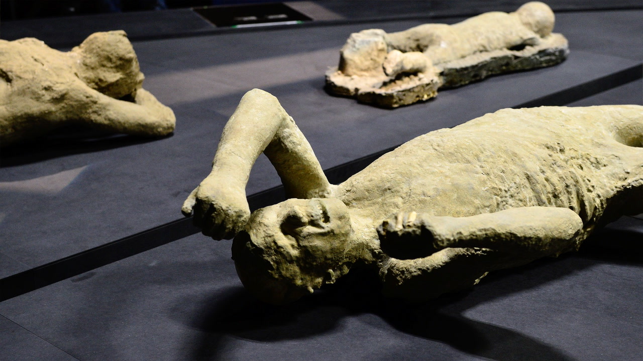 Pompéi: quatre moulages des victimes du Vésuve dévoilés au Musée de la civilisation [PHOTOS + VIDÉO]