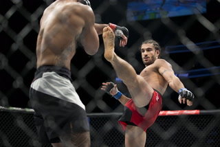 Covering The Cage: Live Interview With Elias Theodorou