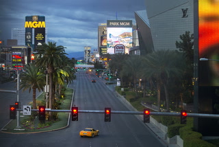 Las Vegas Strip casinos accepting bookings after shutdown ends – Video