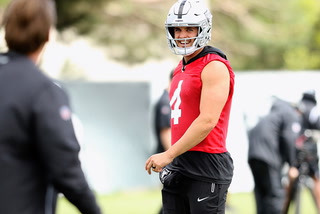 Carr says he’s making strides in Gruden’s offense – VIDEO