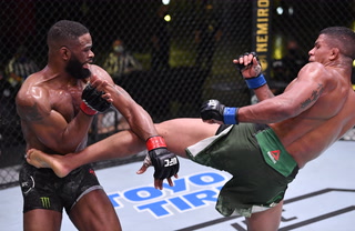 Gilbert Burns Dominates Tyron Woodley in UFC’s Return to Las Vegas – VIDEO