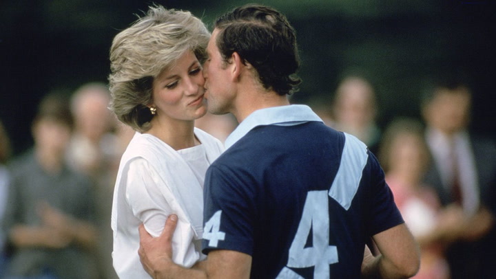 7 scener i The Crown – så bra stämmer de med Dianas verklighet