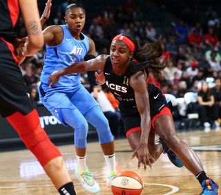 Las Vegas Aces’ Jackie Young Steps Up Big in Win Over Atlanta Dream – Video Highlights