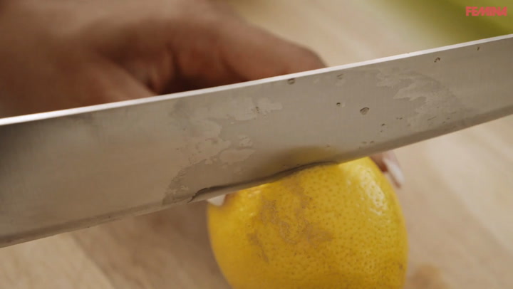 Husmorsknepet: Så rengör du mikron med citron