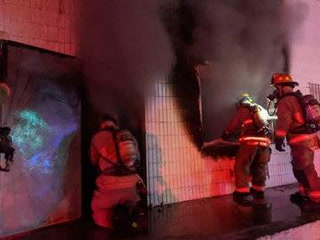 Las Vegas firefighters fight a fire in an industrial building on Wednesday – VIDEO