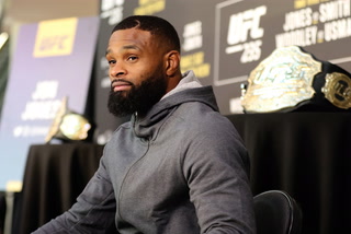 Woodley says he’ll remind fans who he is at UFC on ESPN 9 – Video