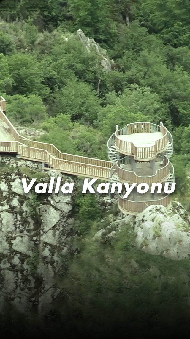 Valla Türkiye'nin en derin kanyonu