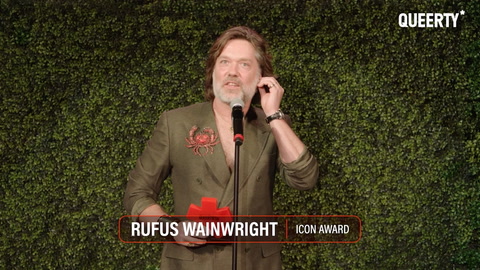 Rufus Wainwright Accepts the ICON Award at the 2023 Queerties Awards