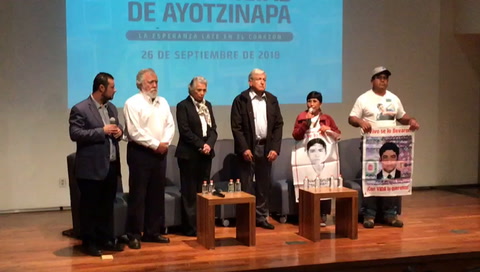 amlo_ayotzinapa_03