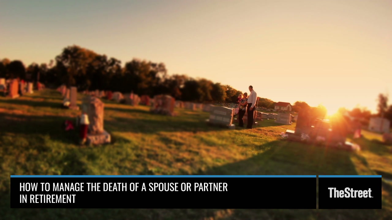 How to Manage the Risk of the Death of a Spouse or Partner in Retirement