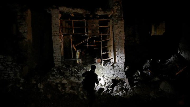 Afganistán: Talibanes buscan ayuda internacional después de devastador terremoto 