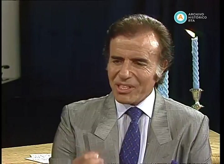 El presidente Carlos Menem almuerza a solas con Mirtha Legrand (1990)