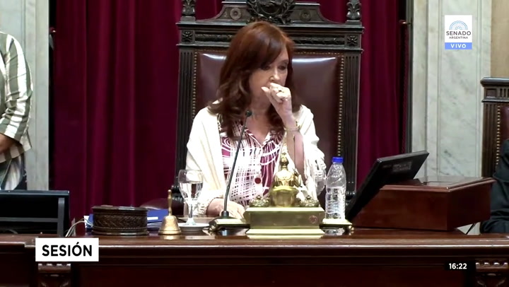 Cristina Kirchner: 'Es presidenta, que no tiene sexo la palabra lo dicen los machistas'