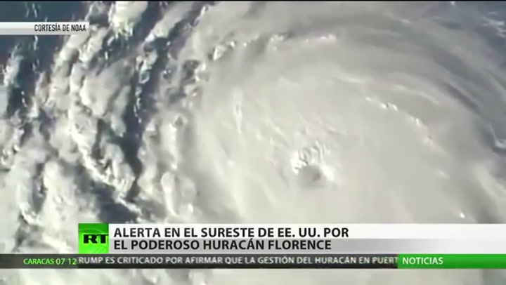 El huracán Florence amenaza con hacer desaparecer una isla de EE.UU. - Fuente: RT