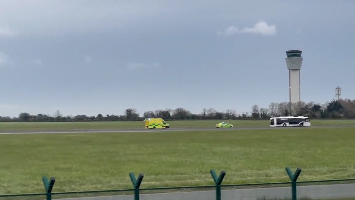 Emergency services on scene after 'technical issue' with Ryanair plane in Dublin