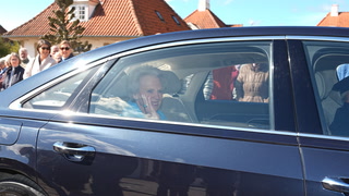 Prinsesse Benedikte ankommer til dronning Margrethes fødselsdag