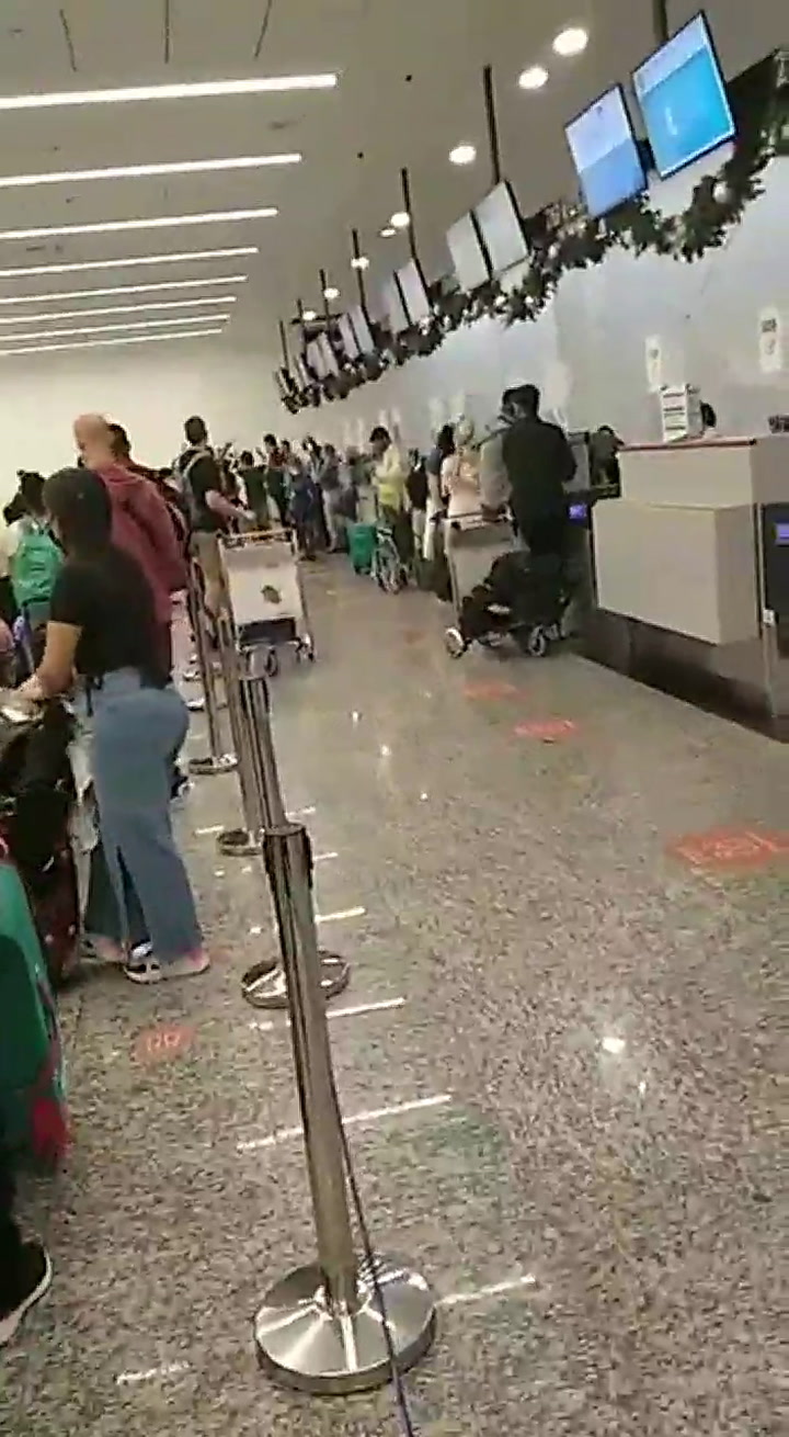 Incidentes en el aeropuerto de Ezeiza durante el check-in a un vuelo de Flybondi a Brasil