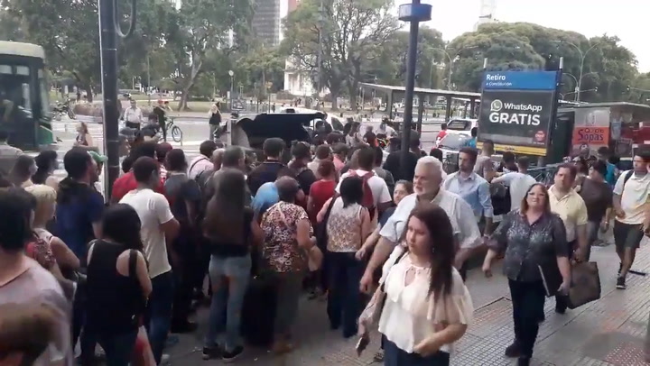 Colapsaron los ingresos al subte en el centro porteño - Fuente: Solo tránsito