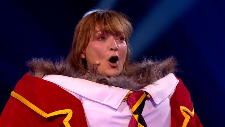 Moment Owl unmasked as Lorraine Kelly on The Masked Singer
