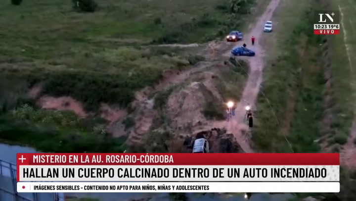 Misterio en la Au. Rosario-Córdoba: hallaron un cuerpo calcinado dentro de un auto incendiado