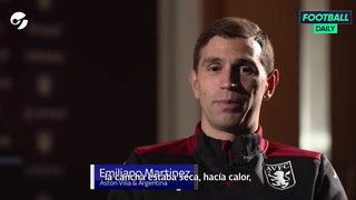 "Nunca vi a alguien jugar tan bien en mi vida": el video viral del Dibu Martínez hablando en inglés sobre Lionel Messi