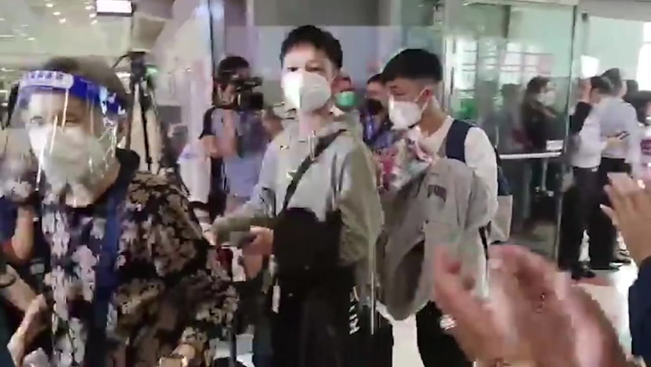 Chinese tourists arrive in Thailand after Covid travel restrictions end