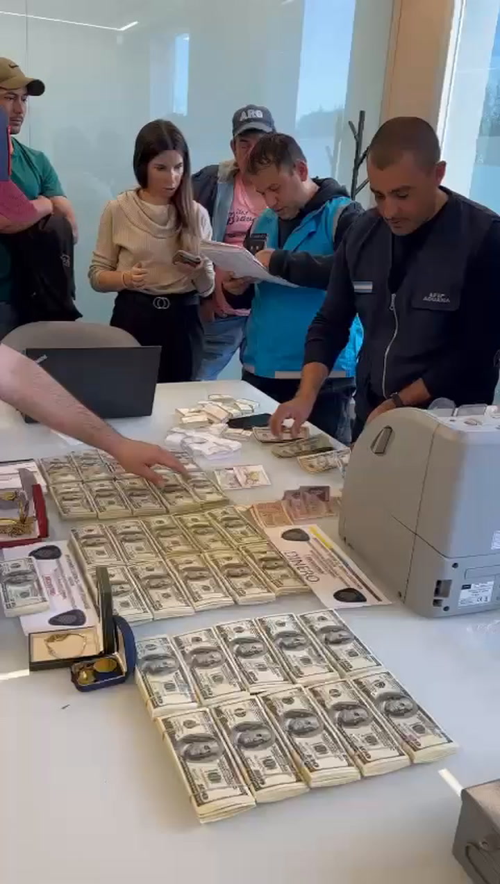 Dólares secuestrados