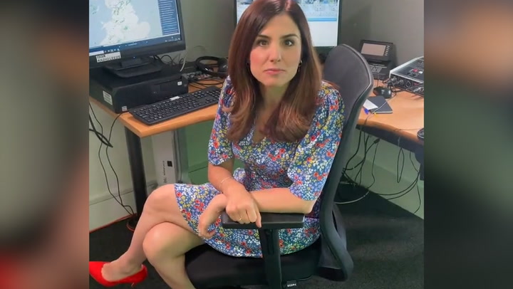 Weather presenter gives hilarious bank holiday forecast