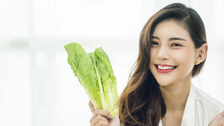 Three delicious anti-ageing foods for beautiful skin