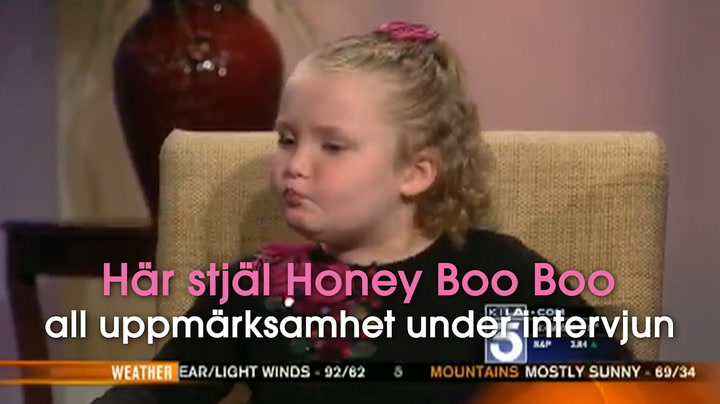 Här sjunger Honey Boo Boo mitt under intervjun – tvingas avbryta
