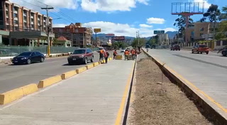 Realizan trabajos de limpieza en bulevar Suyapa por toma de posesión de Xiomara Castro