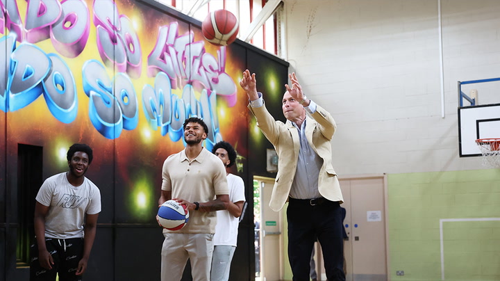 Prince William becomes king on the basketball court as he promotes anti-homelessness project