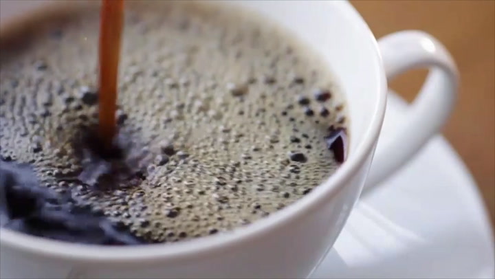 How To Keep Coffee Hot Without Burning It (Simple Hacks)