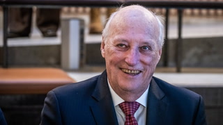 Video: Kong Harald: Satt inn midlertidig pacemaker