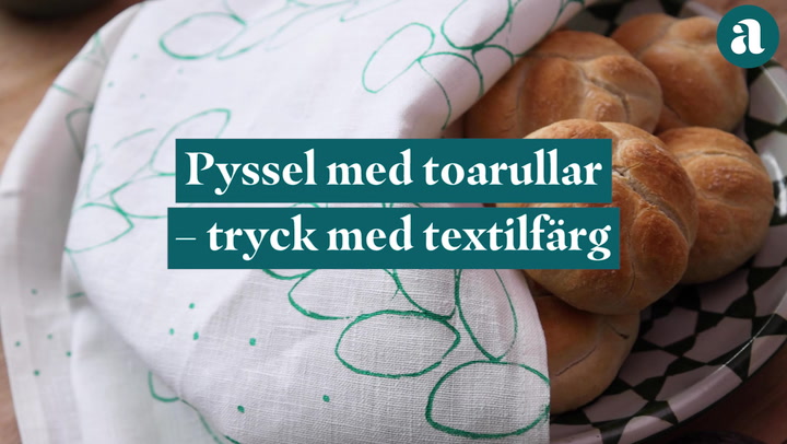 Pyssel med toarullar – tryck med textilfärg