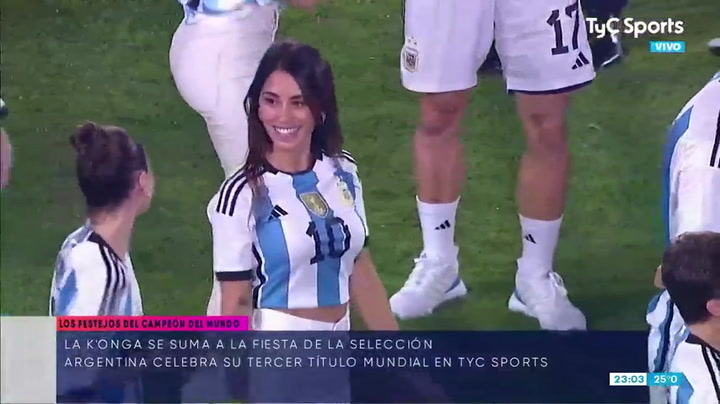 La charla entre Tini Stoessel y Anto Roccuzzo en la fiesta de la selección argentina