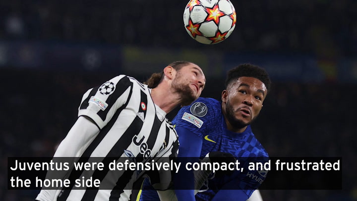 Chelsea gain 'advantage' in midfielder race as Man Utd help Achraf Hakimi bid