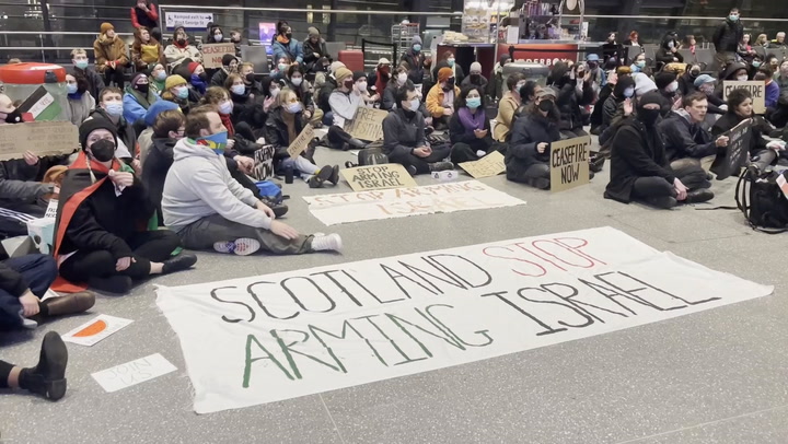 Pro-Palestine sit-down protest in Glasgow train station calls for ceasefire