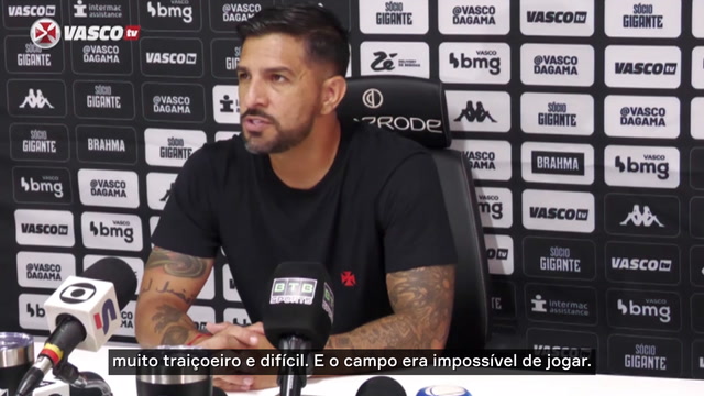 Emiliano Díaz valoriza vitória do Vasco em 'jogo traiçoeiro'