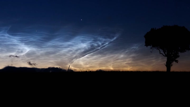 Rare, high-altitude clouds amaze stargazers
