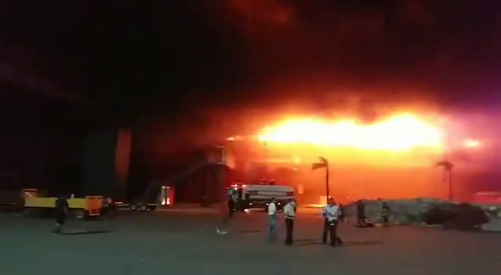 Así fue el incendio en el Museo del Automóvil Termas de Rio Hondo - Fuente: Twitter