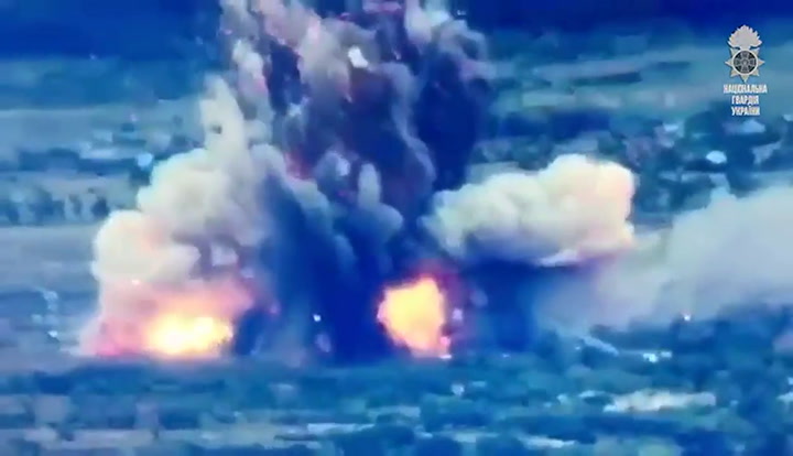 Así destruyó Ucrania un inmenso depósito de armas en manos de las tropas rusas