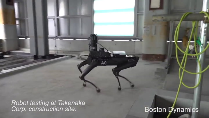 Spot Mini inspecciona un edificio en construcción - Fuente: Boston Dynamics