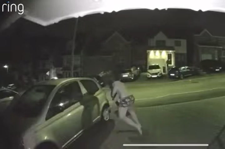 Car thief chased down the road at 4am by man still in his boxers