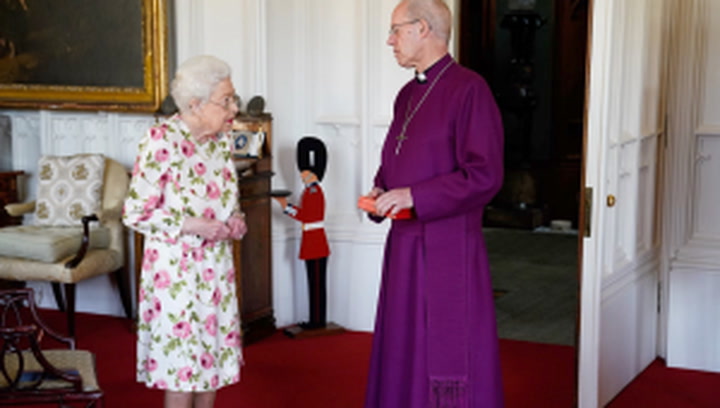 Her Royal Hairness: Queen shows off new haircut meeting Archbishop of Canterbury