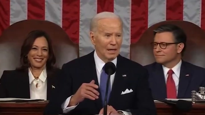 Biden bizarrely says he will fly US citizens to Moscow for cheaper prescriptions.mp4